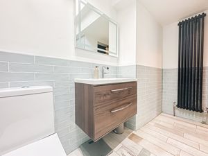 Photo 30- click for photo gallery